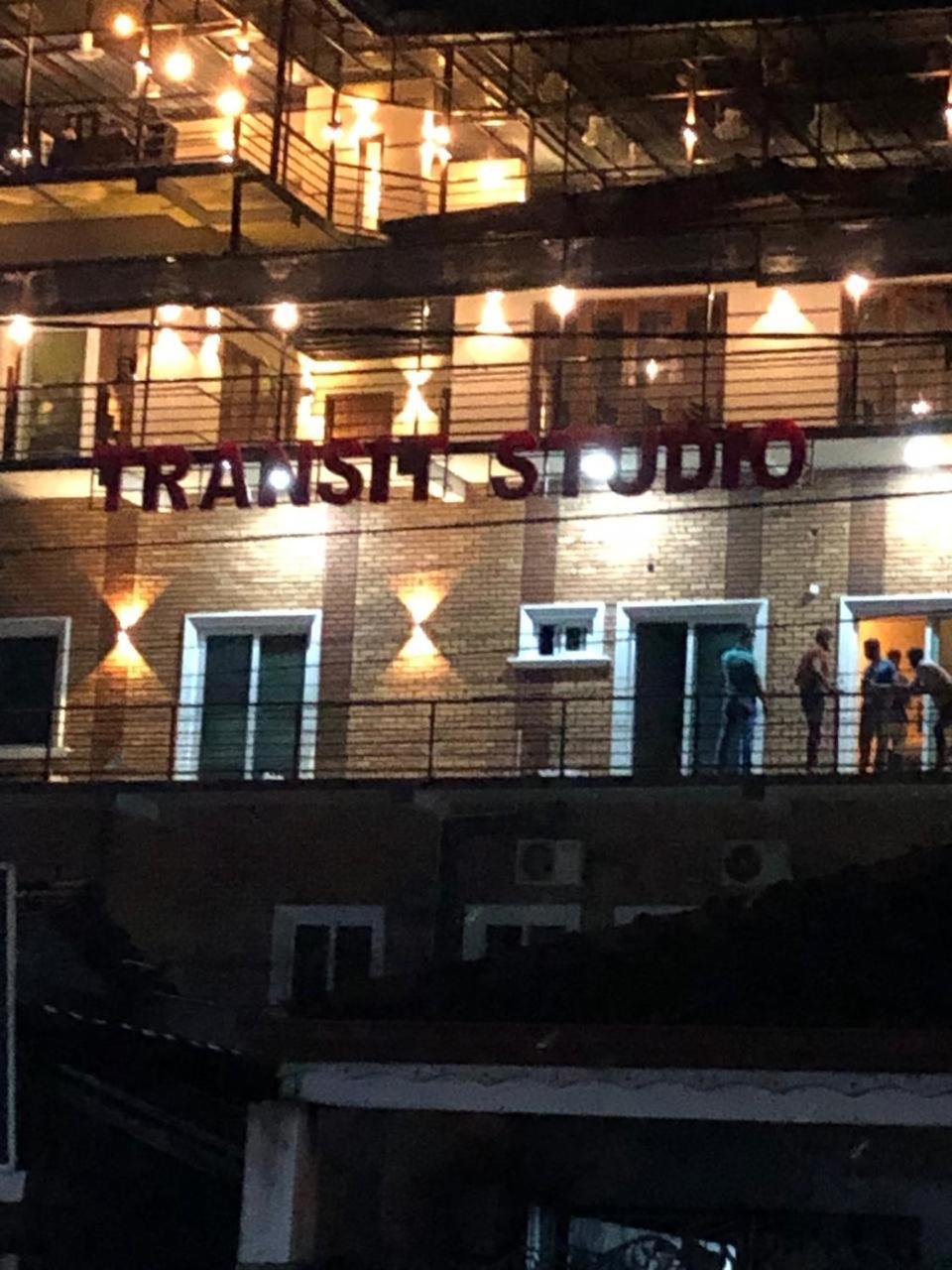 Transit Studio Katunayaka Exteriér fotografie